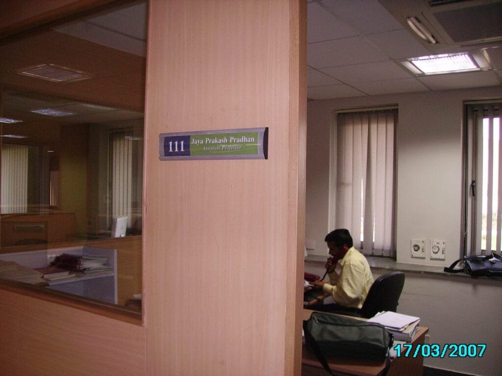 Contributions at Institute for Studies in Industrial Development: Shaping Research on Indian Multinationals 5 PICT0519